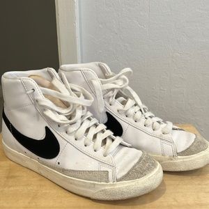 Nike High-Top Women’s Blazers - size 6.5